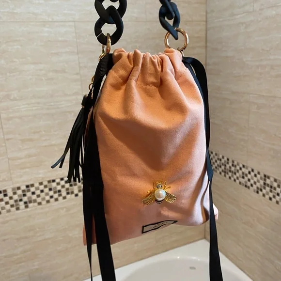 Gucci Beauty Drawstring Pouch - Picture 4 of 12